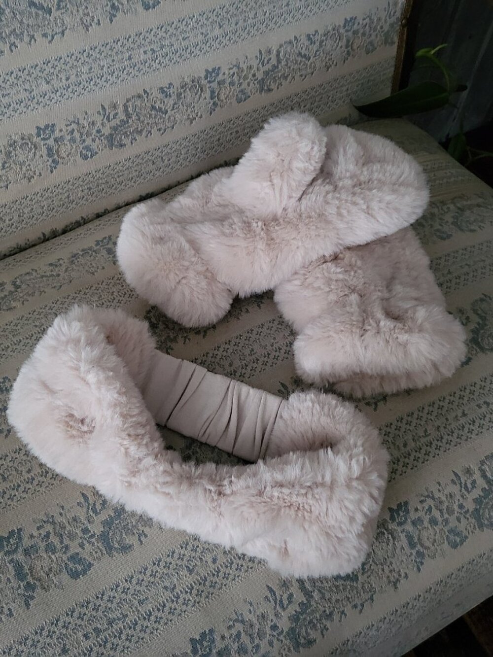 Faux Fur Convertible Mitten Gloves and Headband Set Cream OS